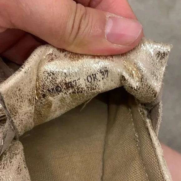 Vanessa Wu slide on metallic shoes - Picture 8 of 8